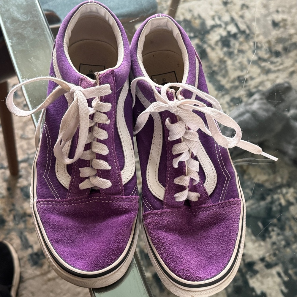 Vans “Old Skool” in purple suede womens 6.5